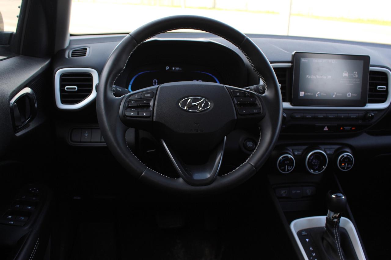 2024 Hyundai Venue Ultimate Photo