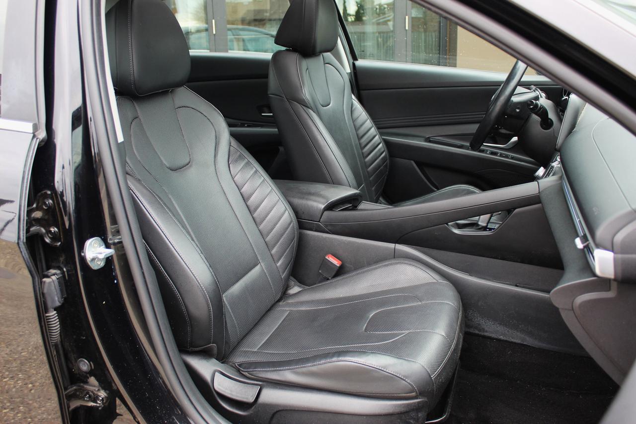 2023 Hyundai Elantra Hybrid Luxury Photo