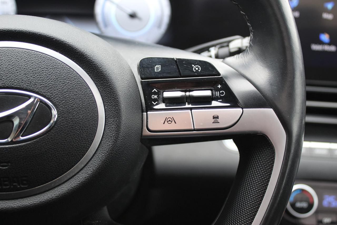 2023 Hyundai Elantra Hybrid Luxury Photo