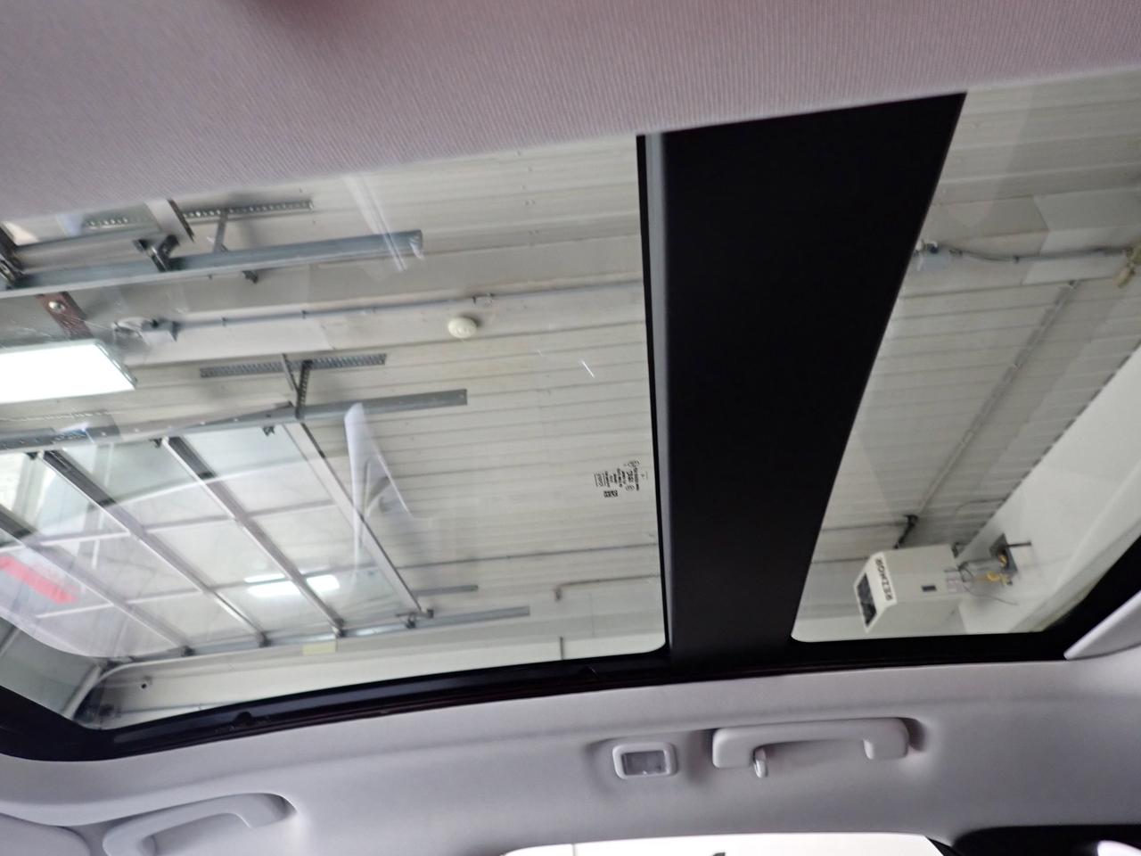 2022 Ford Escape Titanium* Hybrid* AWD LEATHER NAVI SUNROOF Photo
