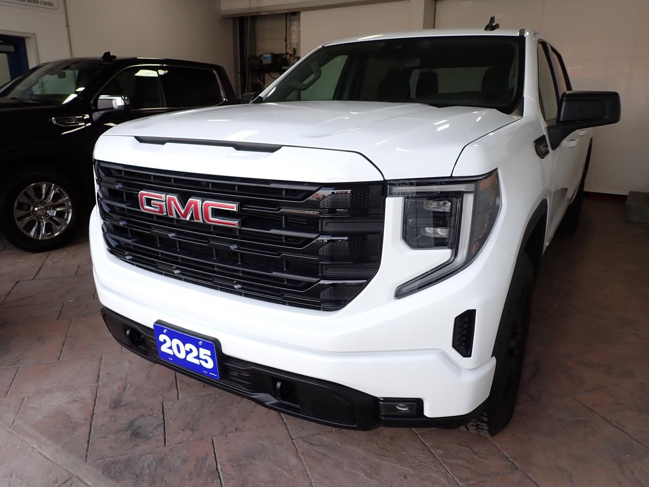 2025 GMC Sierra 1500 Elevation 4WD CREW CAB 6'4 BOX Photo