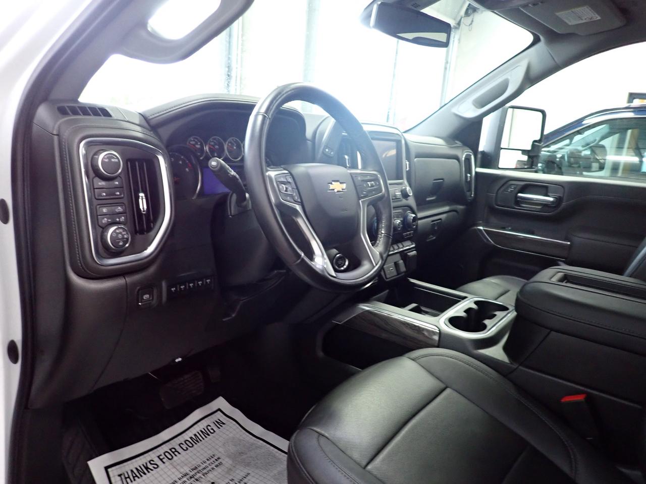 2022 Chevrolet SILVERADO 2500HD LTZ 4WD CREW CAB  *DIESEL* LEATHER SUNROOF Photo