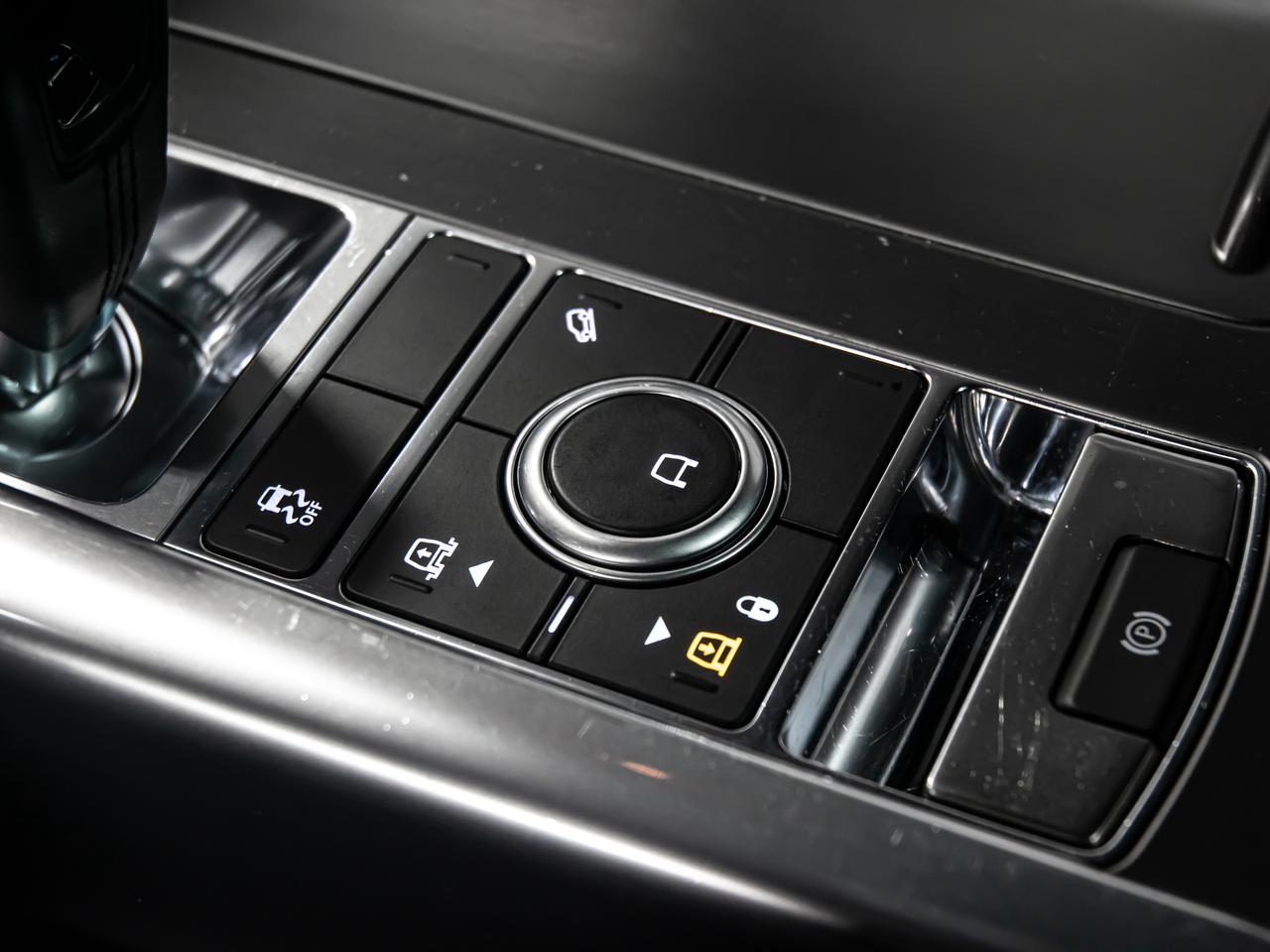 2018 Land Rover Range Rover Sport V6 SUPERCHARGED SE COLLISION AVOIDANCE NAVI Photo