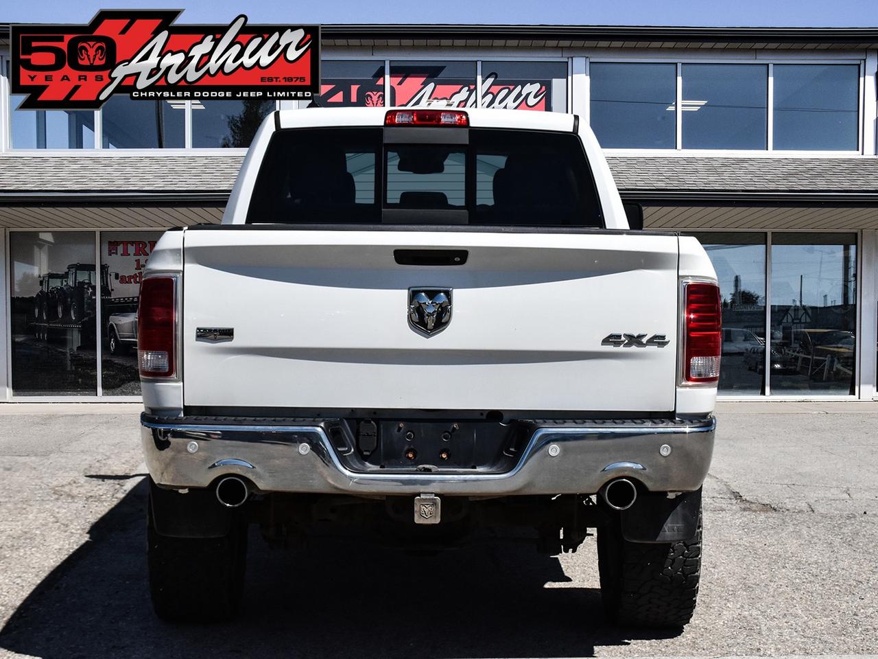 2018 RAM 1500 LARAMIE CREW CAB 4X4 Photo