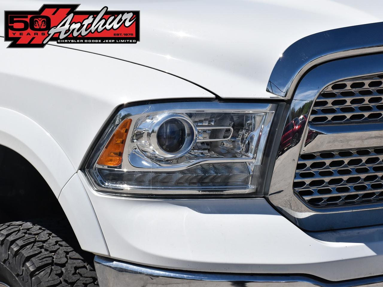 2018 RAM 1500 LARAMIE CREW CAB 4X4 Photo