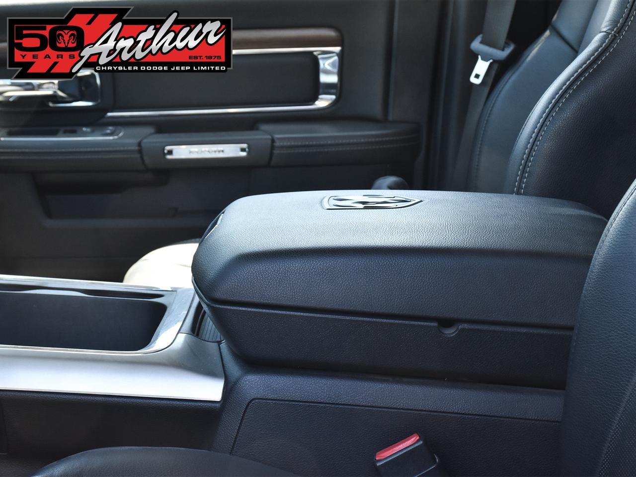 2018 RAM 1500 LARAMIE CREW CAB 4X4 Photo