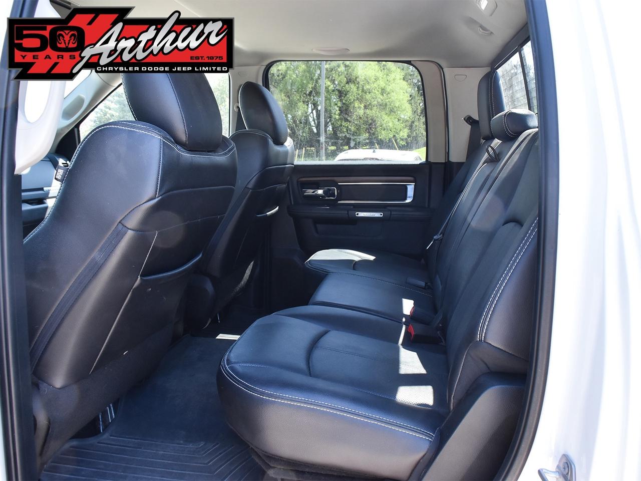 2018 RAM 1500 LARAMIE CREW CAB 4X4 Photo