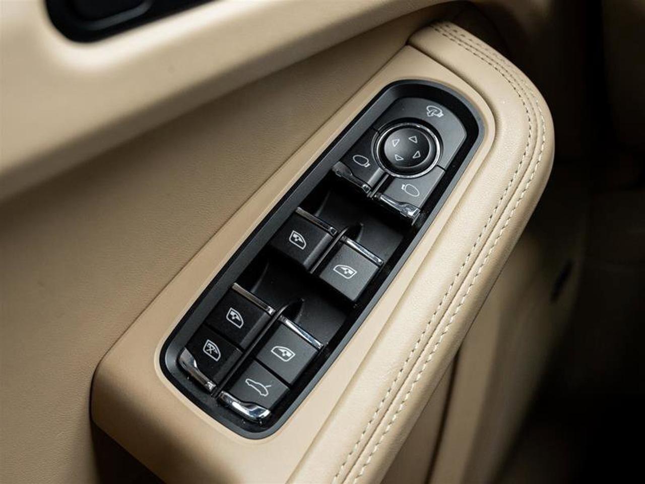 2025 Porsche Macan GTS AWD Premium Pkg Plus  Sport Chrono Pkg 21 Excl Photo