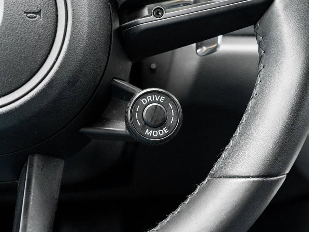 2023 Porsche Macan GTS AWD Premium Pkg Plus Sport Chrono Pkg Adaptive Photo