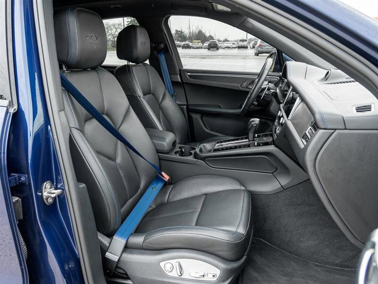 2023 Porsche Macan GTS AWD Premium Pkg Plus Sport Chrono Pkg Adaptive Photo