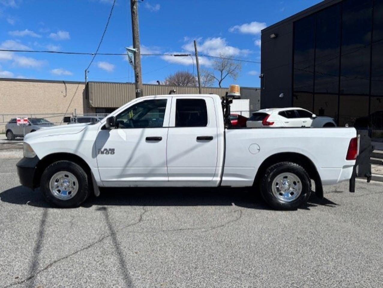 2014 RAM 1500 4WD V8 **ONLY 98KM-1 OWNER-NEW TIRES-P/LIFTGATE** Photo