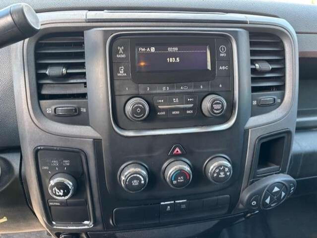 2014 RAM 1500 4WD V8 **ONLY 98KM-1 OWNER-NEW TIRES-P/LIFTGATE** Photo