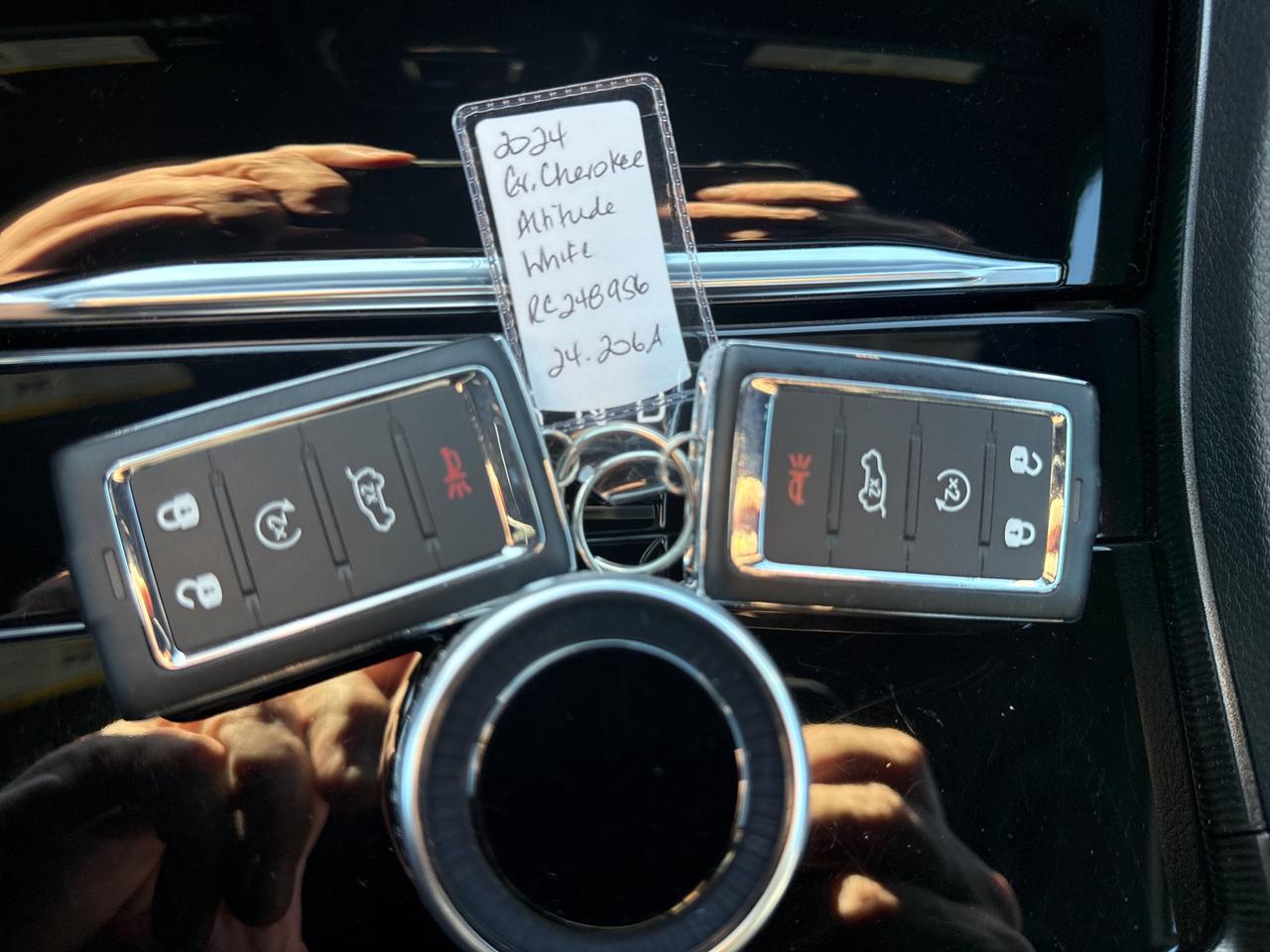 2024 Jeep Grand Cherokee Altitude Photo