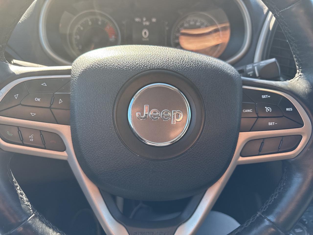 2017 Jeep Cherokee North Photo