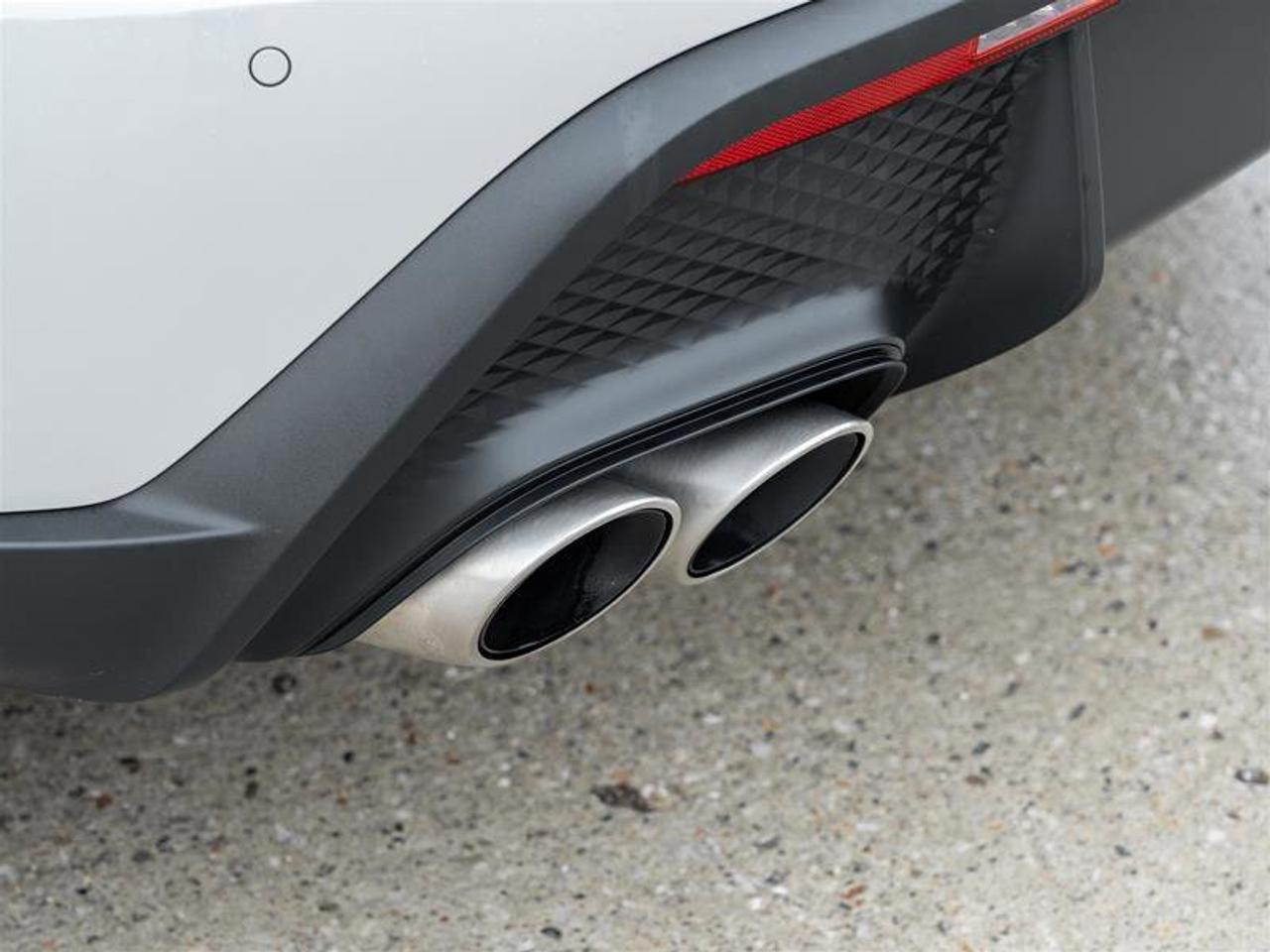 2025 Porsche Macan S AWD Premium Pkg Plus Sport Chrono Pkg Surround V Photo