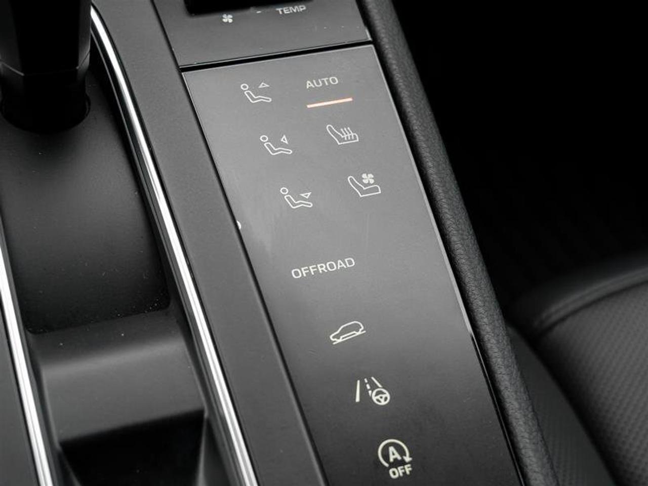 2025 Porsche Macan S AWD Premium Pkg Plus Sport Chrono Pkg Surround V Photo