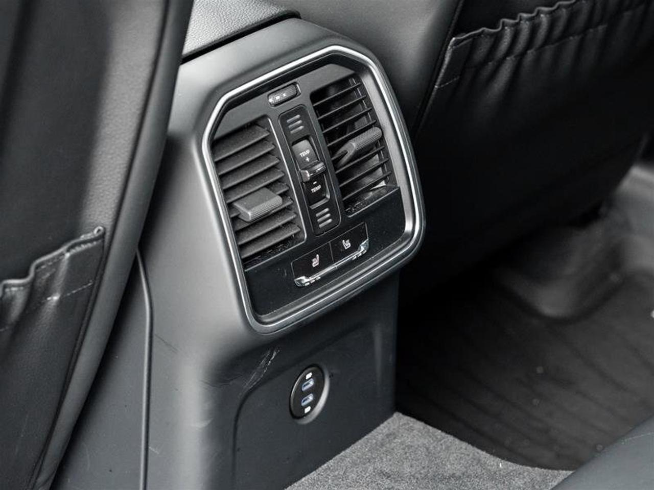 2025 Porsche Macan S AWD Premium Pkg Plus Sport Chrono Pkg Surround V Photo