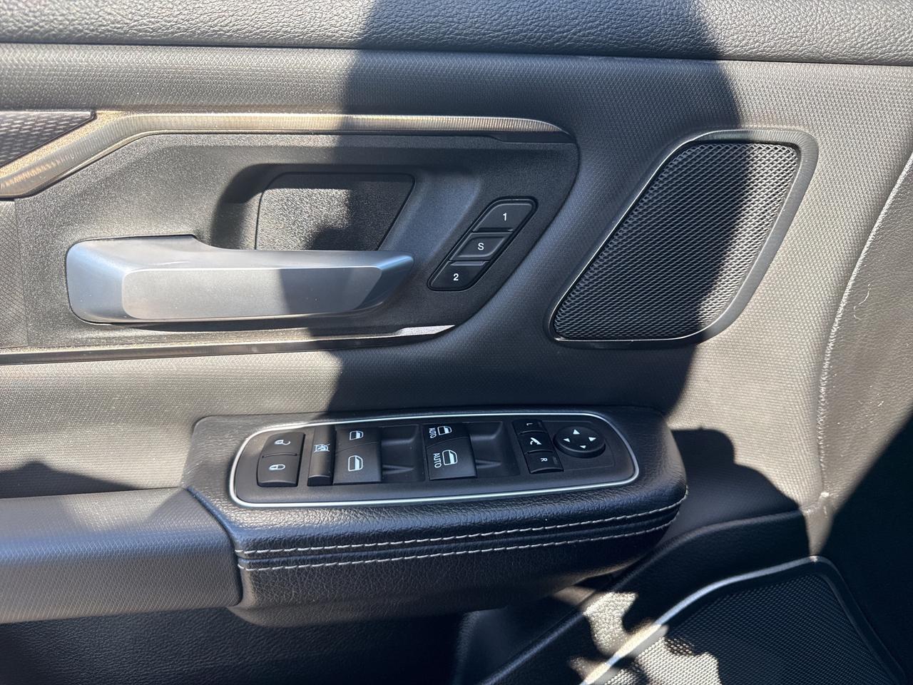 2023 RAM 1500 SPORT Photo