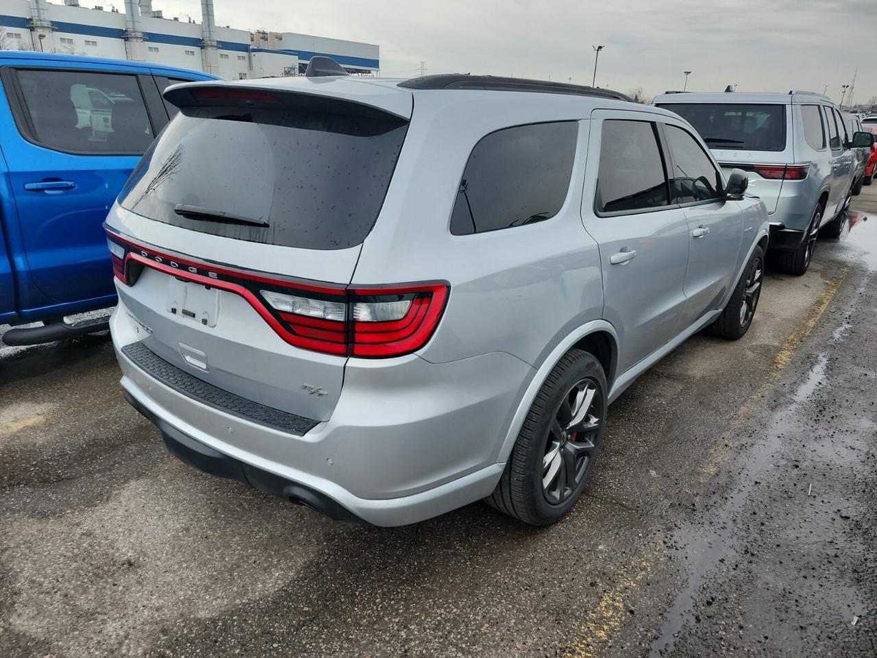 2024 Dodge Durango R/T   HEMI   TOW N GO   7 PASSENGER   HARMAN/KARDO Photo