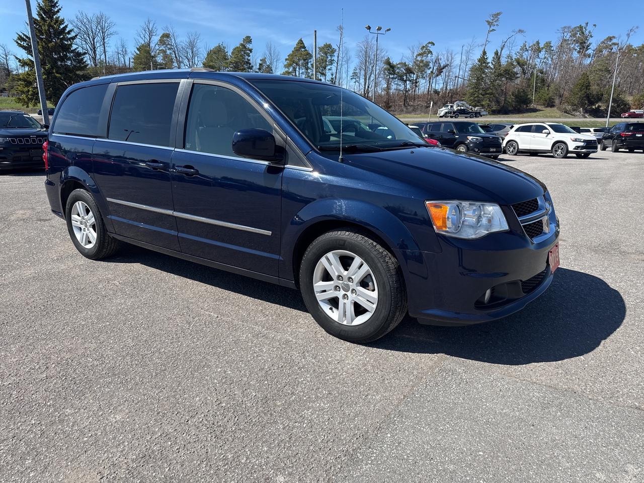 2015 Dodge Grand Caravan Crew Photo