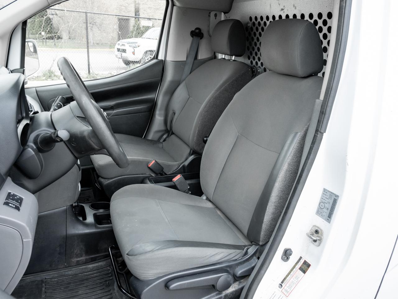 2017 Nissan NV200 I4 SV, Nav, Camera Photo