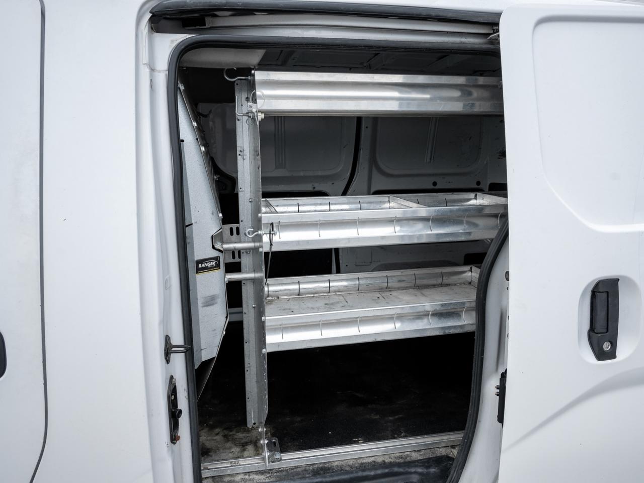 2017 Nissan NV200 I4 SV, Nav, Camera Photo