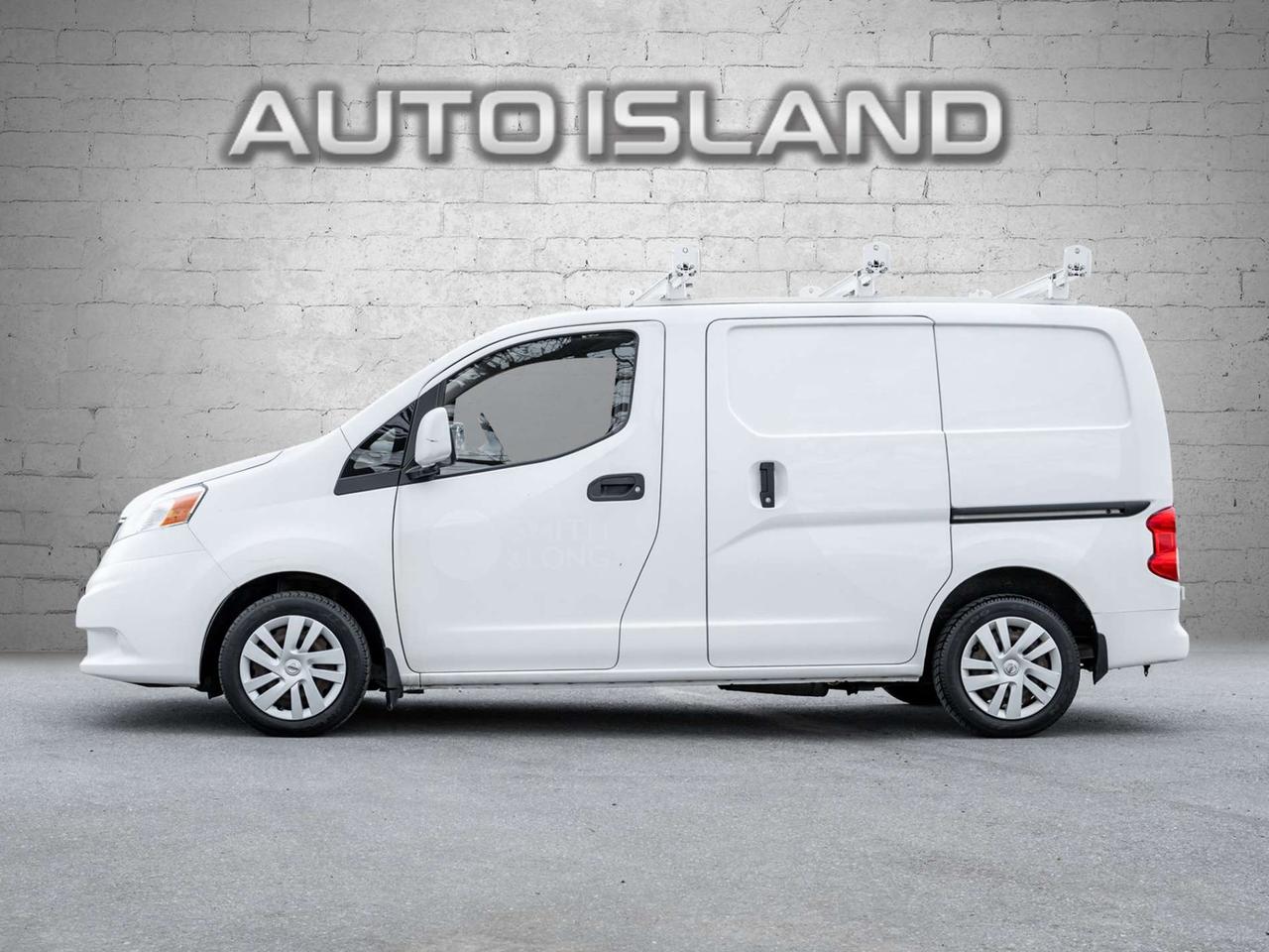 2017 Nissan NV200 I4 SV, Nav, Camera Photo