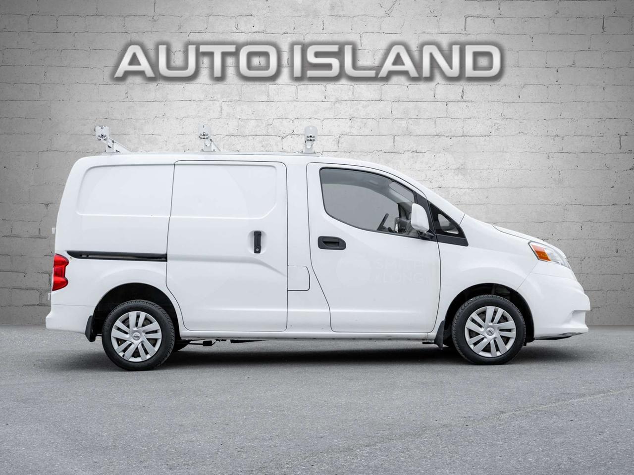 2017 Nissan NV200 I4 SV, Nav, Camera Photo