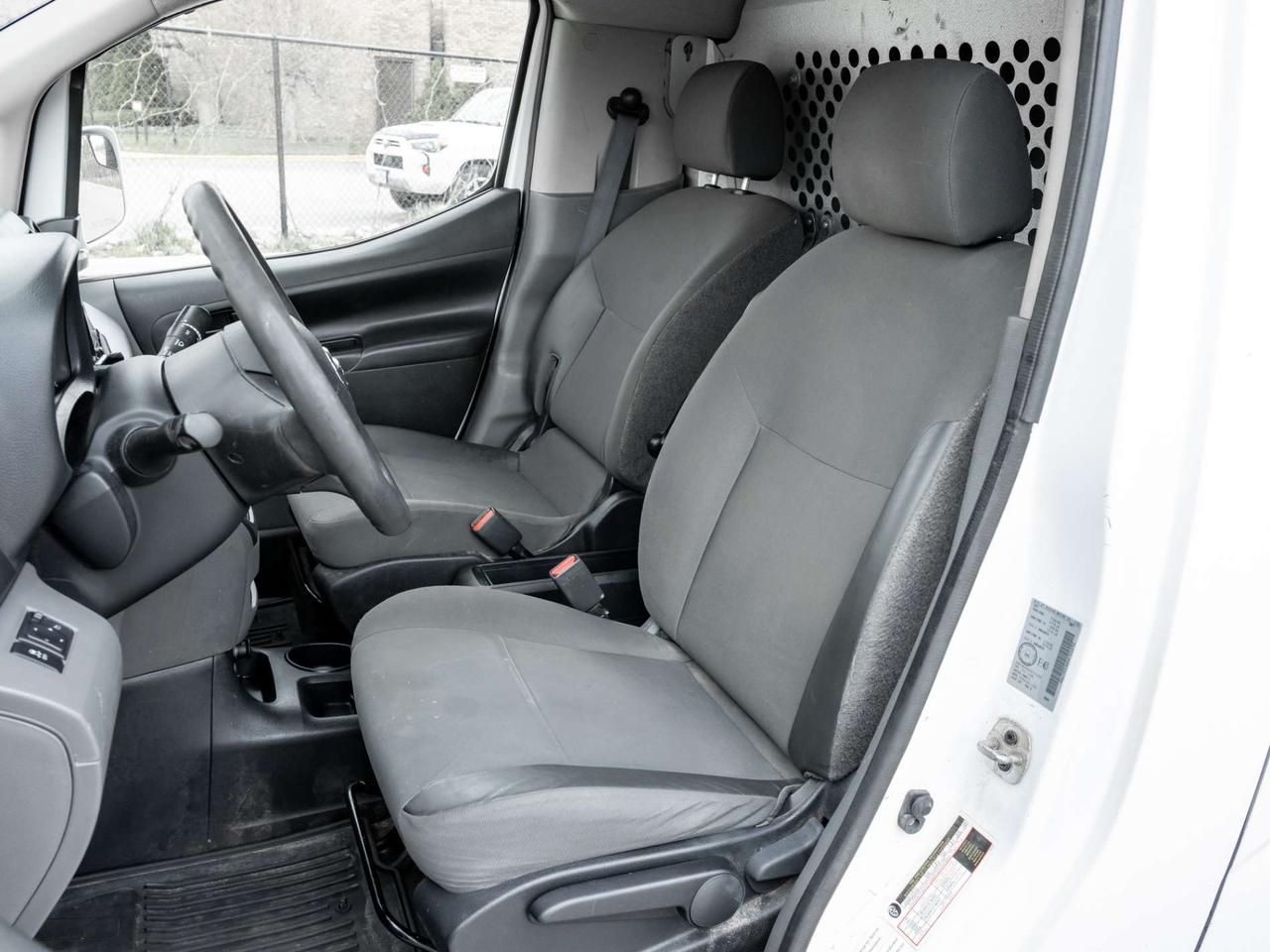 2017 Nissan NV200 I4 SV, Nav, Camera Photo