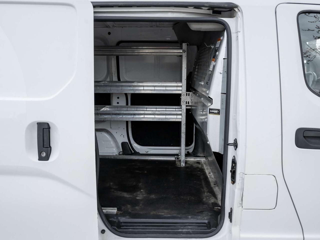 2017 Nissan NV200 I4 SV, Nav, Camera Photo