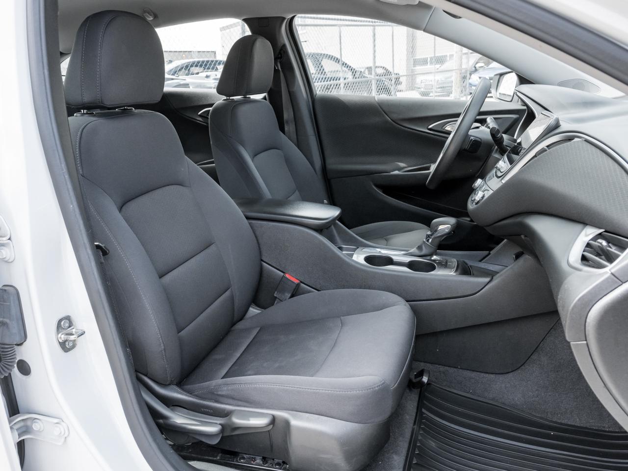 2021 Chevrolet Malibu LS w/1FL Photo