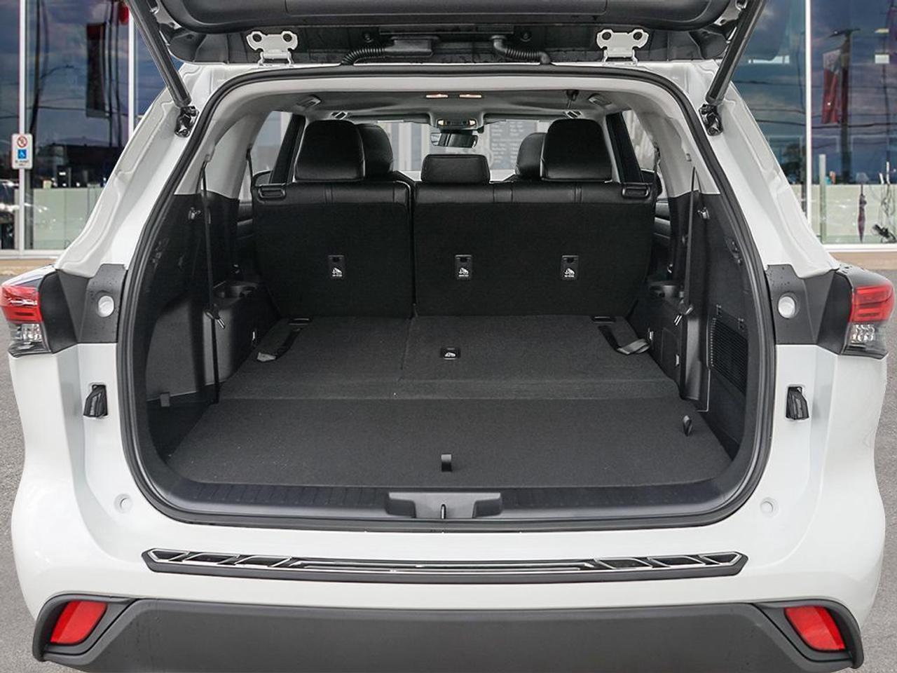 2026 Toyota Highlander Limited 4dr All-Wheel Drive Photo