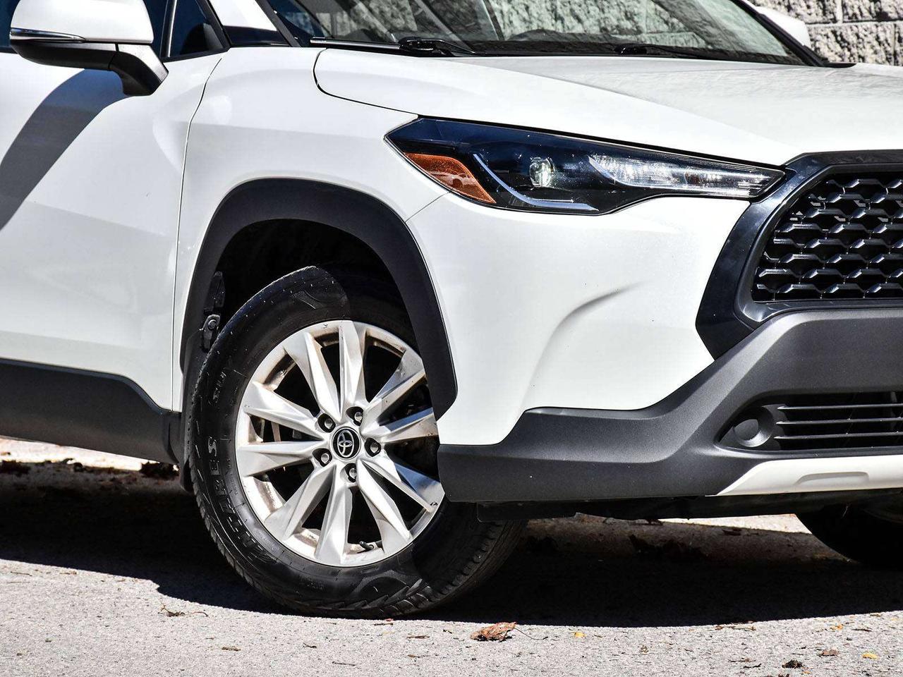 2024 Toyota Corolla Cross LE 4dr All-Wheel Drive Photo
