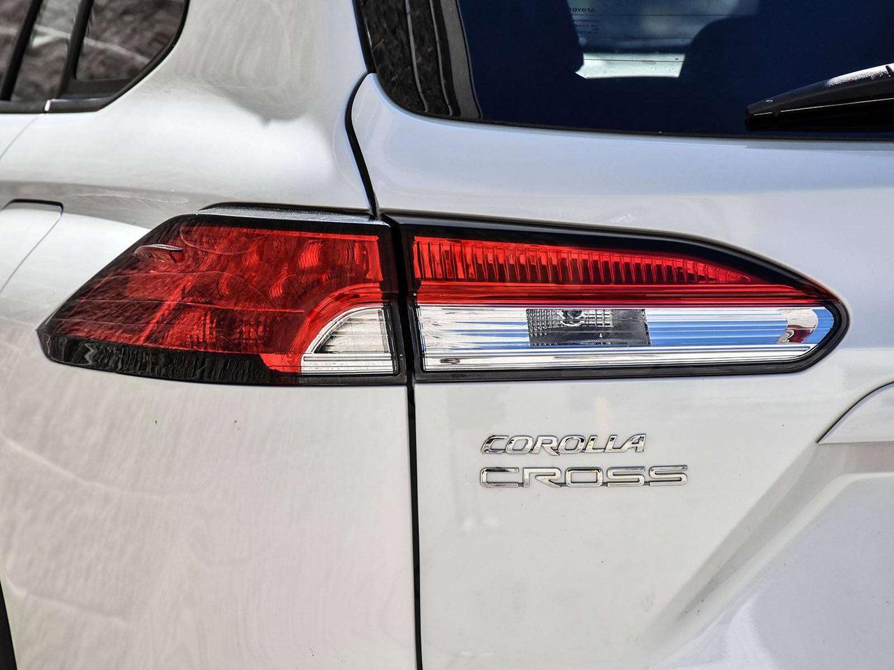 2024 Toyota Corolla Cross LE 4dr All-Wheel Drive Photo