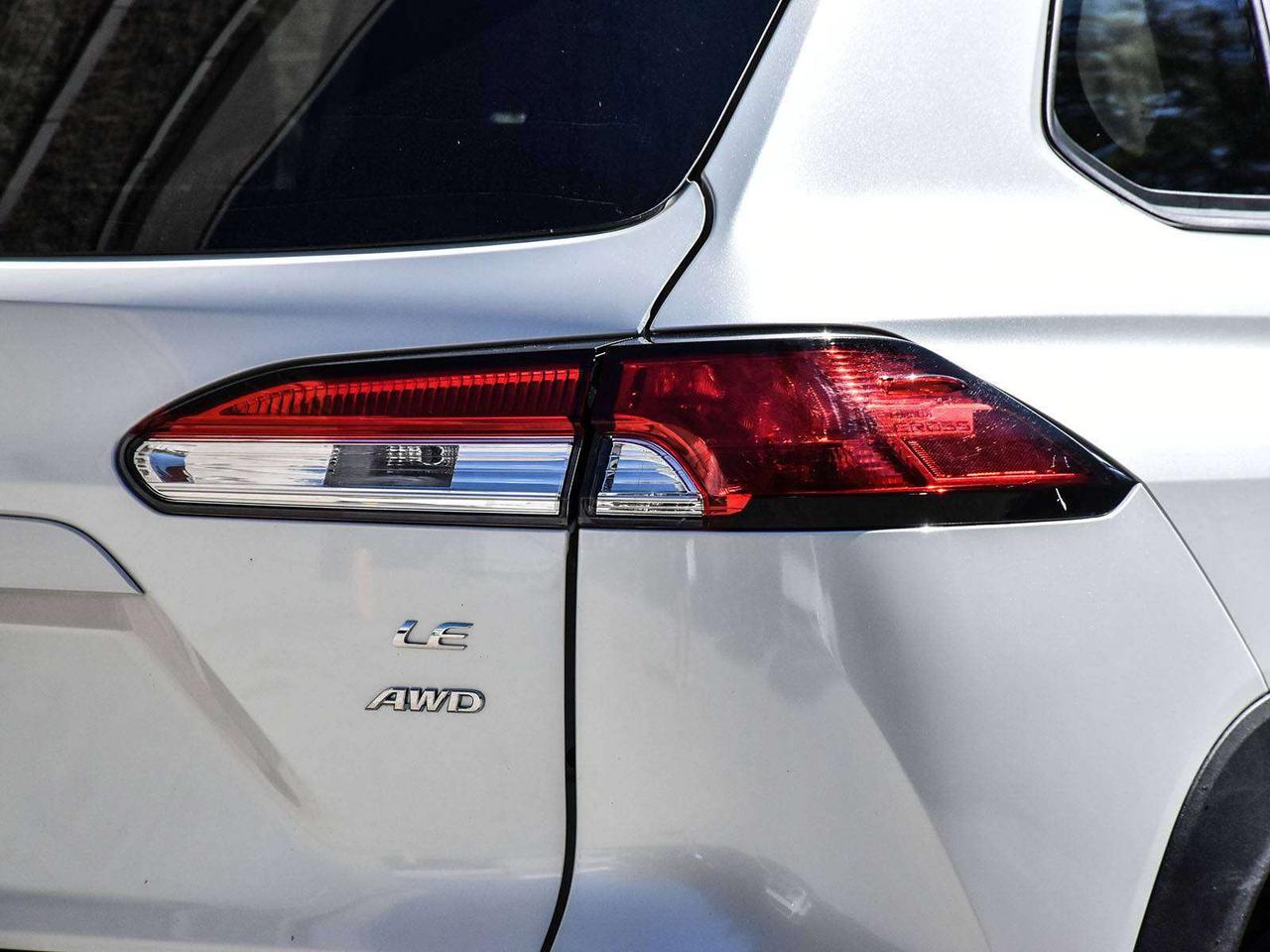 2024 Toyota Corolla Cross LE 4dr All-Wheel Drive Photo