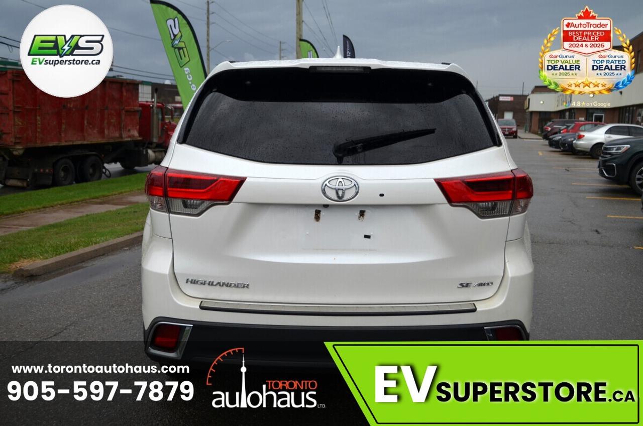 2017 Toyota Highlander SE I LEATHER I SUNROOF I NO ACCIDENTS Photo