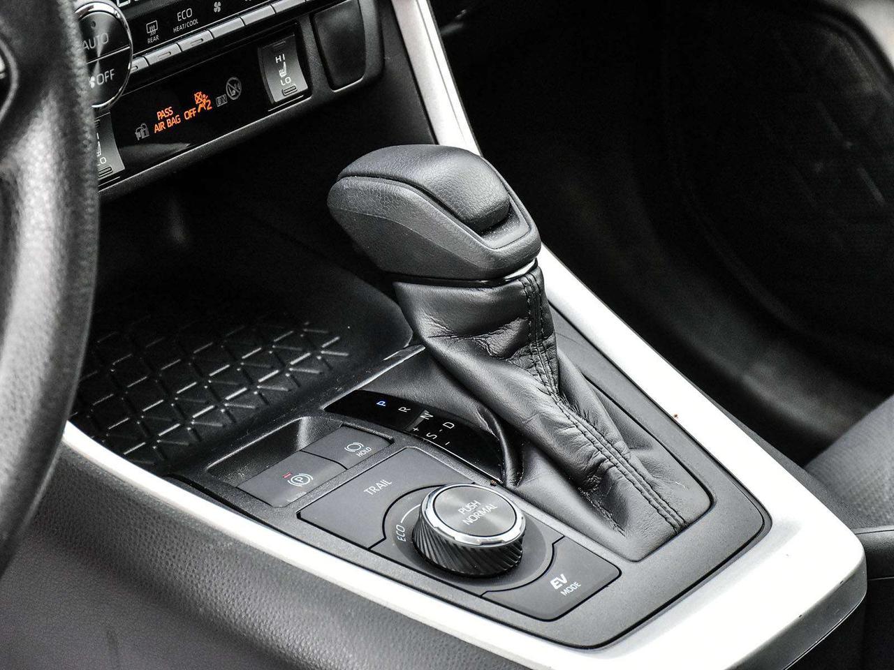 2025 Toyota RAV4 Hybrid LE 4dr All-Wheel Drive Photo