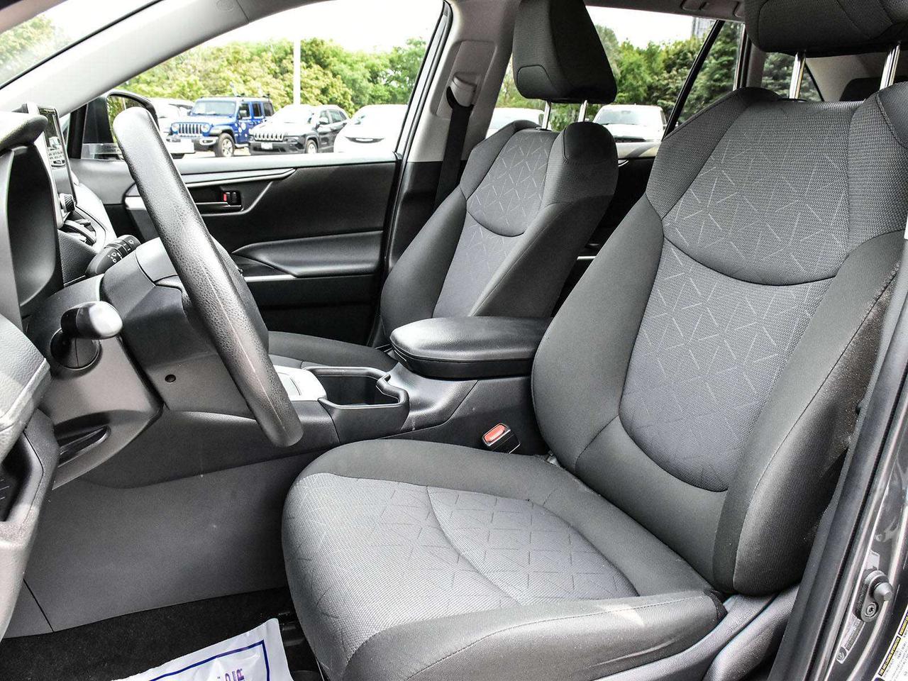 2025 Toyota RAV4 Hybrid LE 4dr All-Wheel Drive Photo