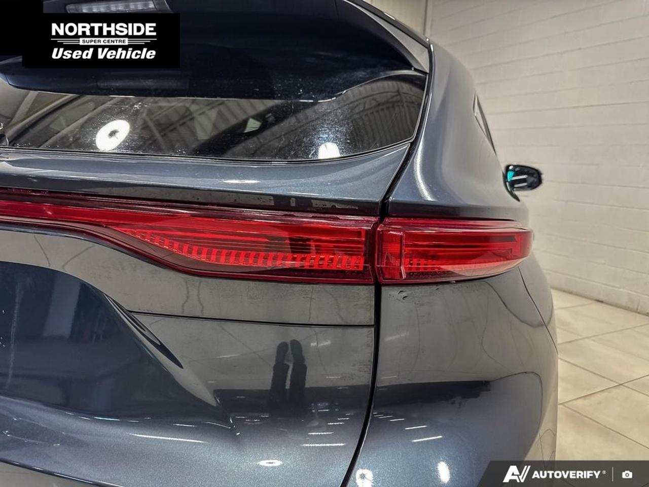 2024 Toyota Venza LE 4dr All-wheel Drive Photo