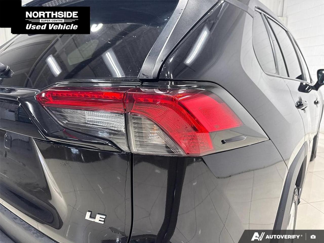 2021 Toyota RAV4 LE 4dr Front-wheel Drive Photo