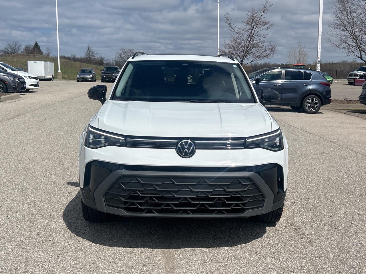 2025 Volkswagen Taos Comfortline Black Edition 4MOTION   Pano Roof Photo