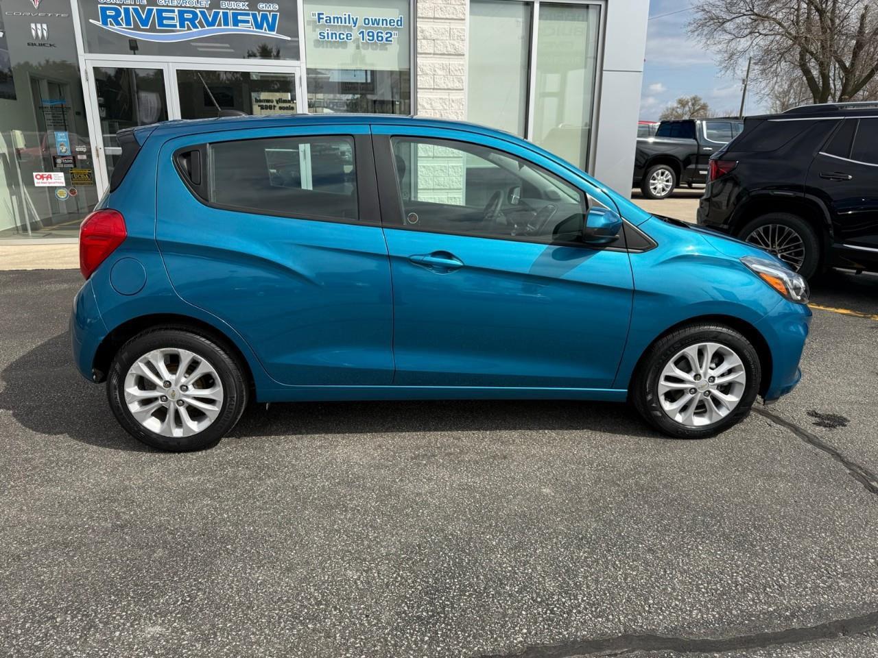 2019 Chevrolet Spark 1LT CVT 4dr Hatchback Photo