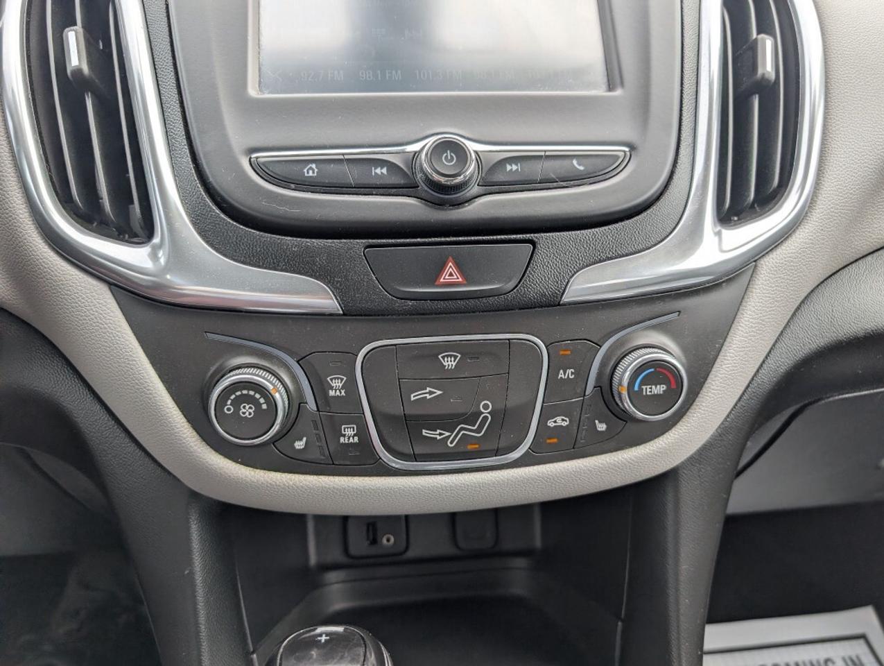 2018 Chevrolet Equinox LT AWD   CAMERA   HTD SEATS Photo