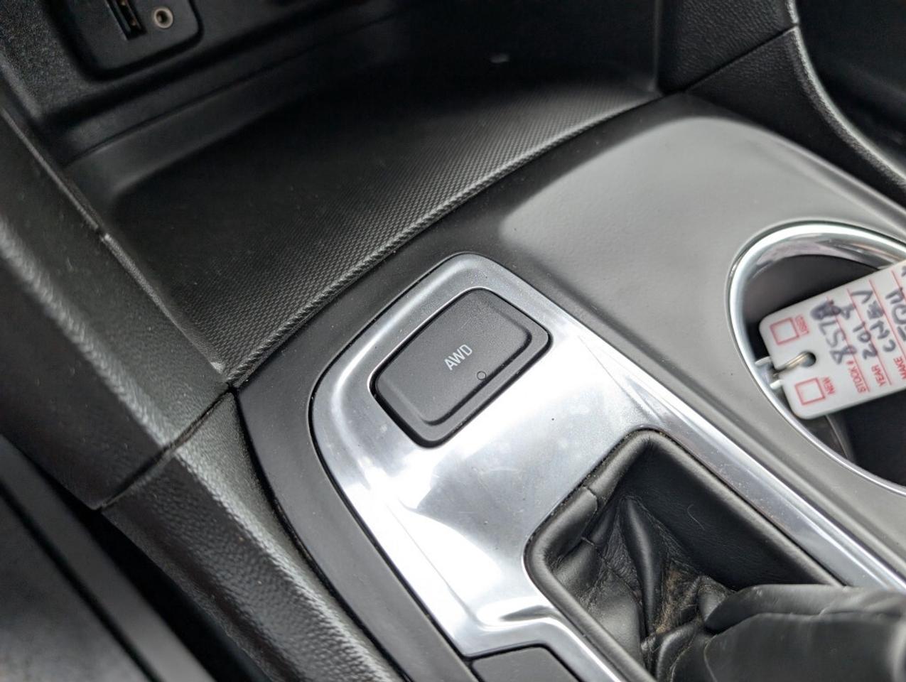 2018 Chevrolet Equinox LT AWD   CAMERA   HTD SEATS Photo
