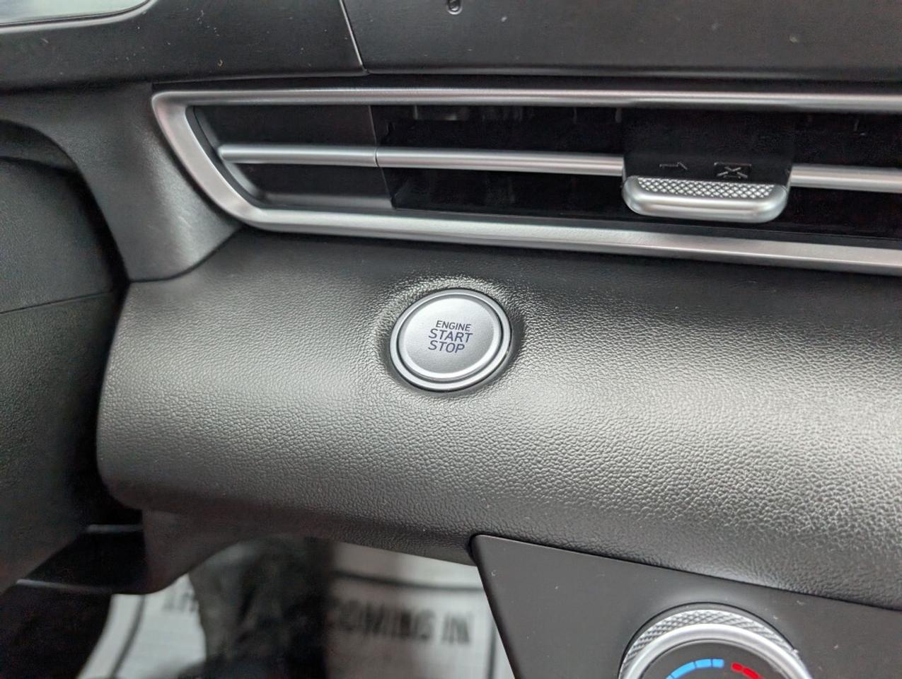 2025 Hyundai Elantra Preferred   CAMERA   BLIND SPOT   LANE ASIST   CAR Photo