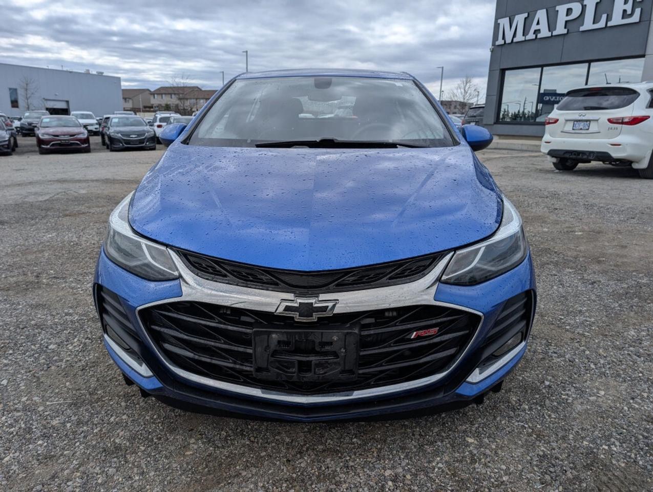 2019 Chevrolet Cruze LT HATCHBACK  CAMERA   HTD SEATS Photo