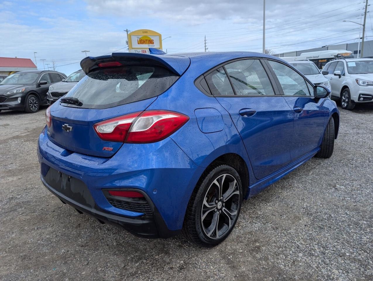 2019 Chevrolet Cruze LT HATCHBACK  CAMERA   HTD SEATS Photo