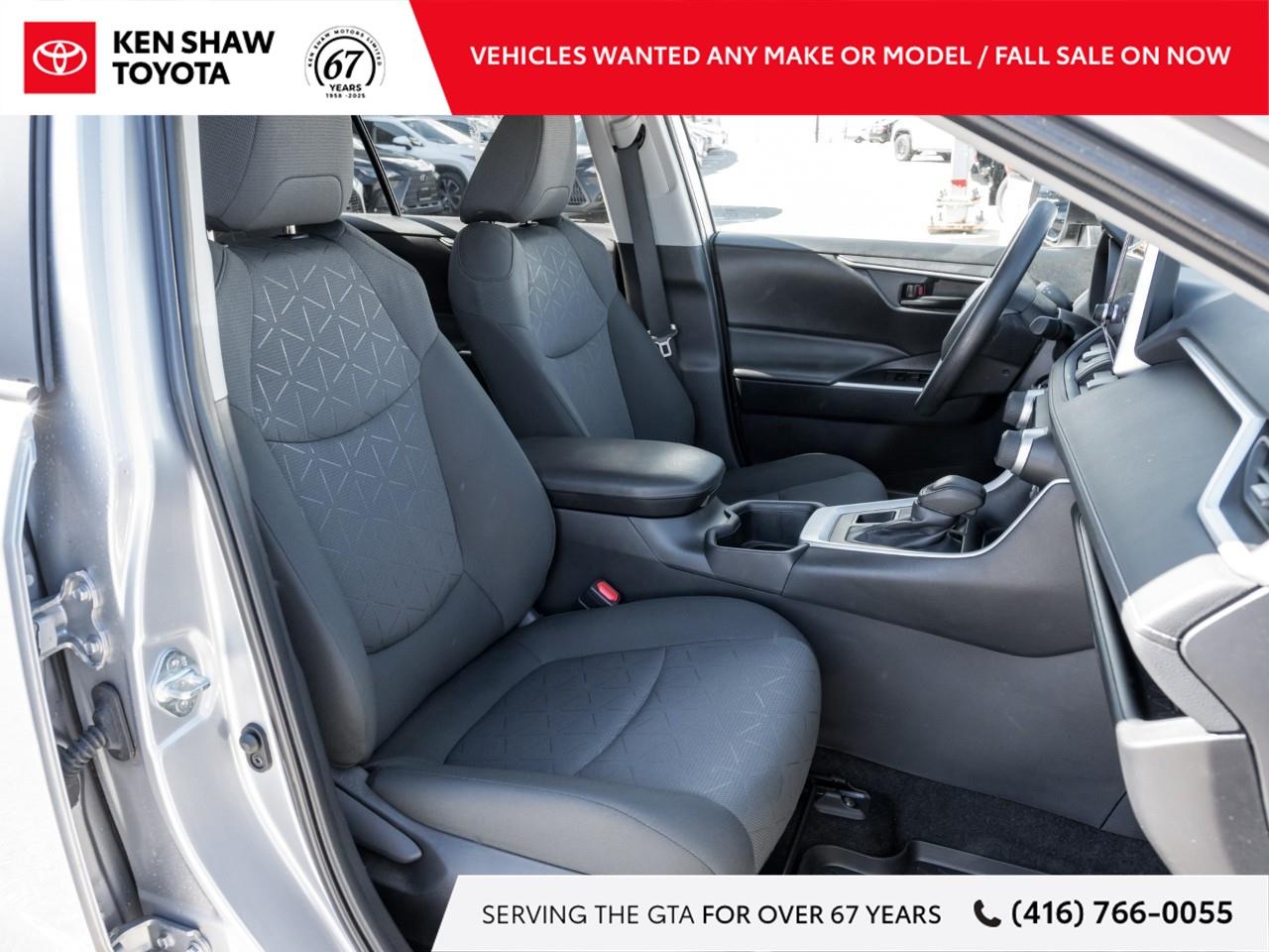 2024 Toyota RAV4 LE 4dr All-wheel Drive Photo