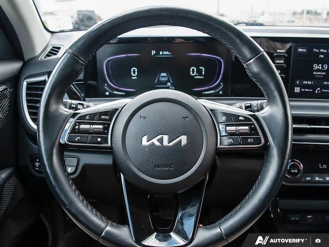 2024 Kia Seltos EX   AWD   Leather   Sunroof   Apple CarPlay   Hea Photo