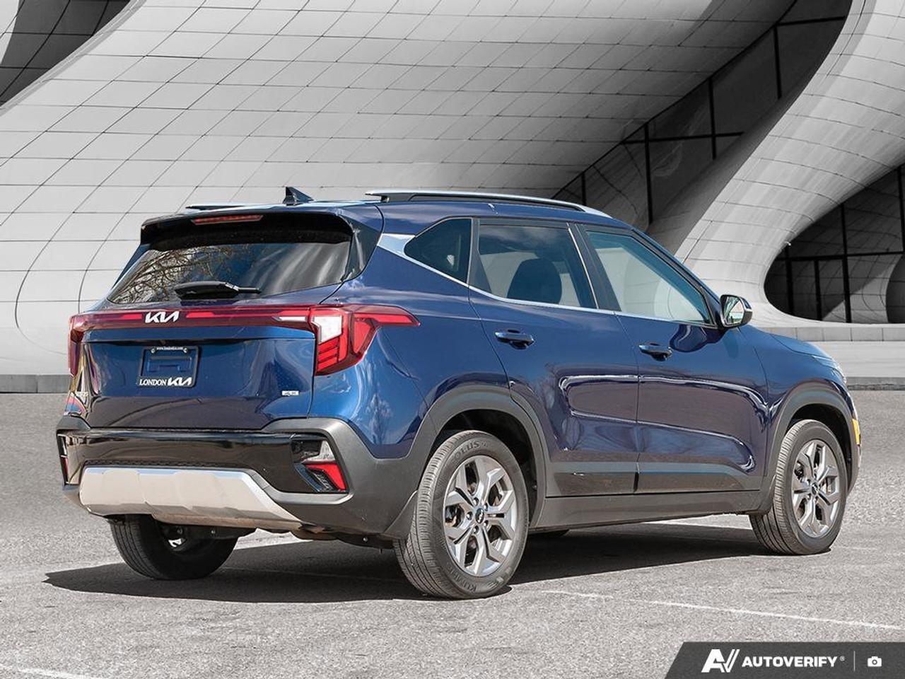 2024 Kia Seltos EX   AWD   Leather   Sunroof   Apple CarPlay   Hea Photo
